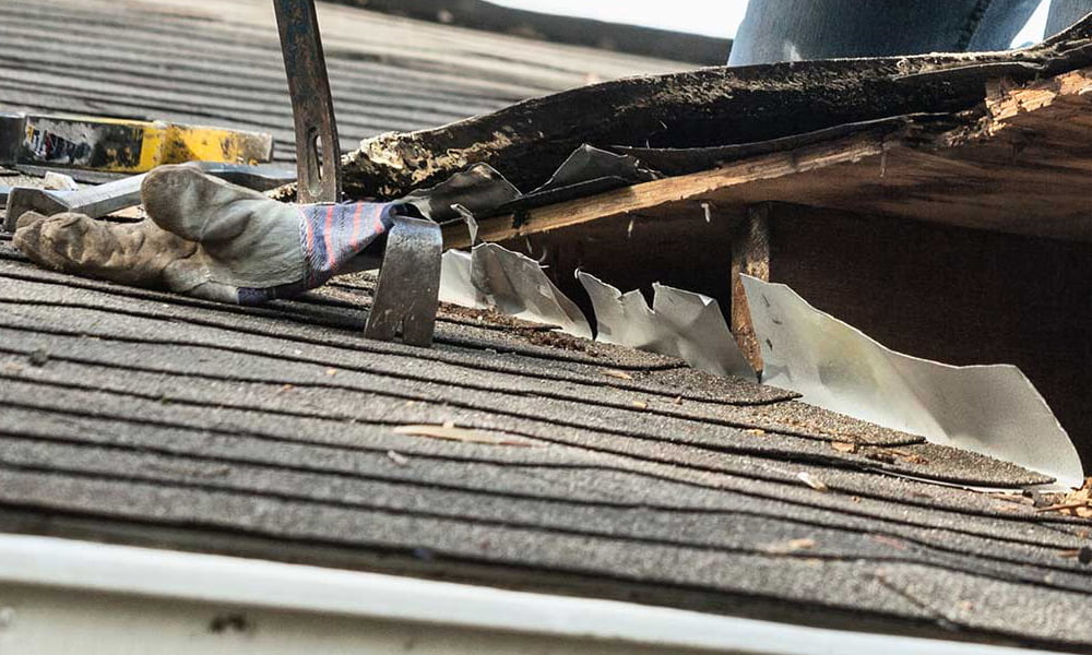 reputable storm damage roof repair company Atlanta, GA